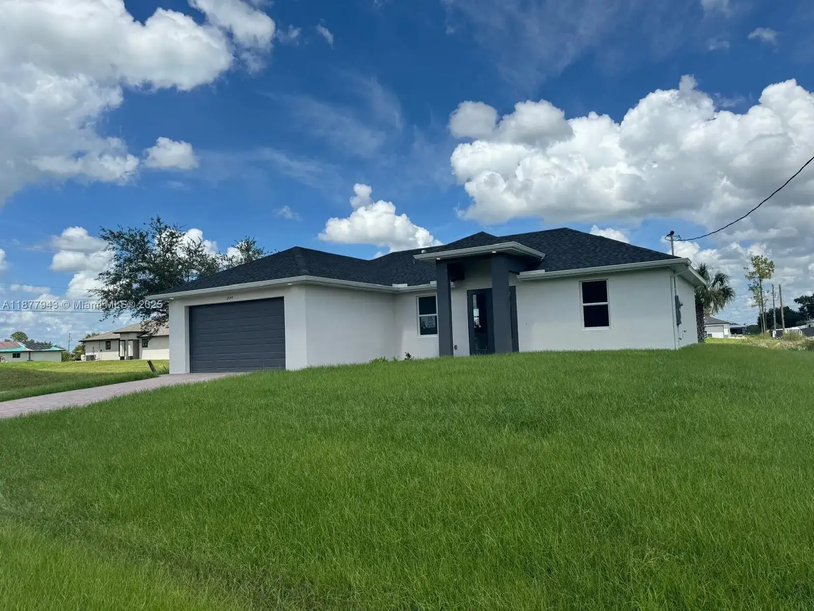 2044 Crawford Ave N, Lehigh Acres FL 33971 photo 2