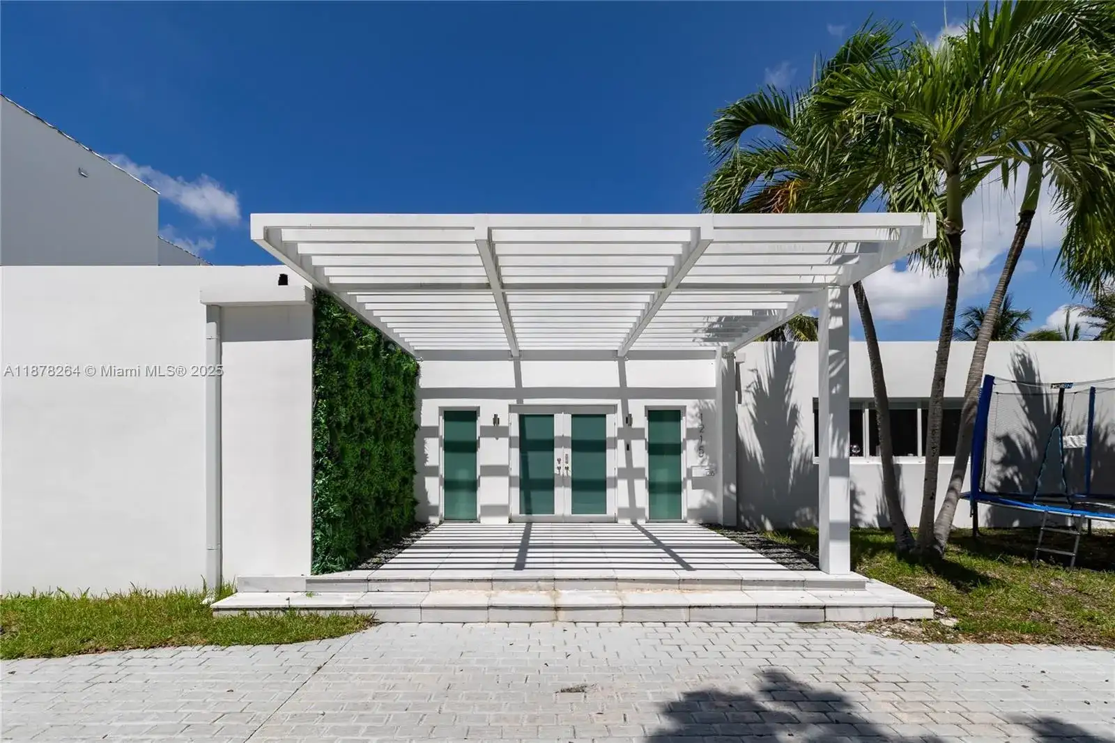 1215 N Biscayne Point Rd, Miami Beach FL 33141 photo 3