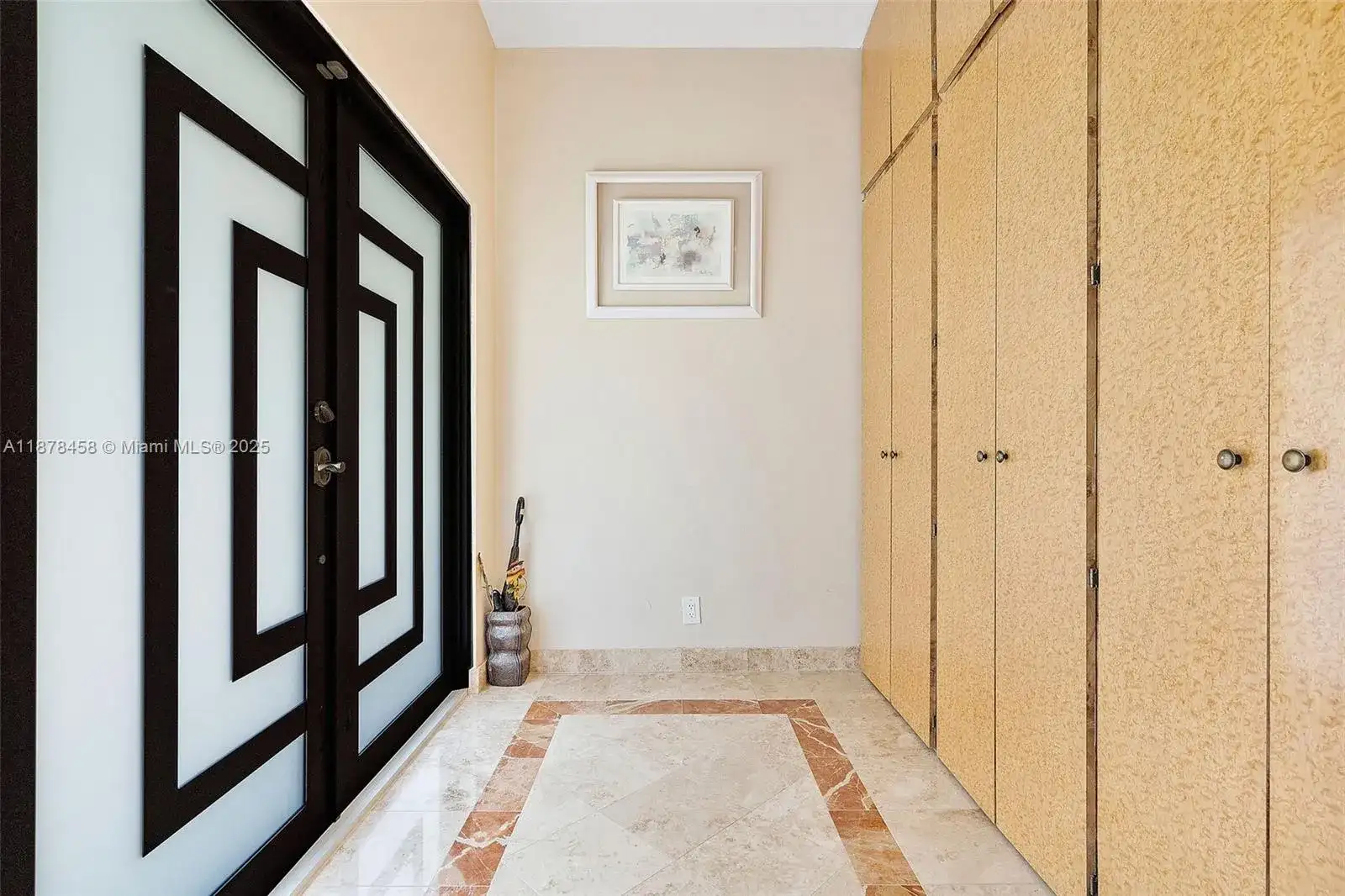 2531 NE 195th St, Aventura FL 33180 photo 2