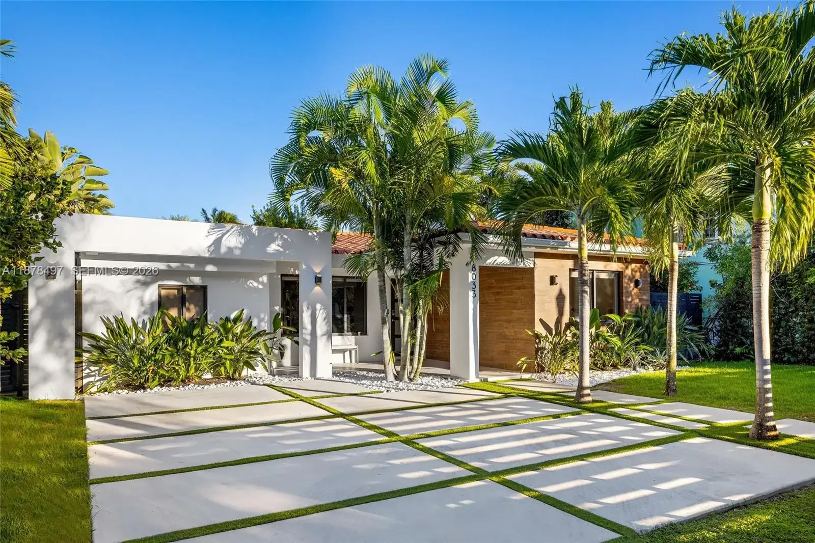 8033 Noremac Ave, Miami Beach FL 33141 photo 3