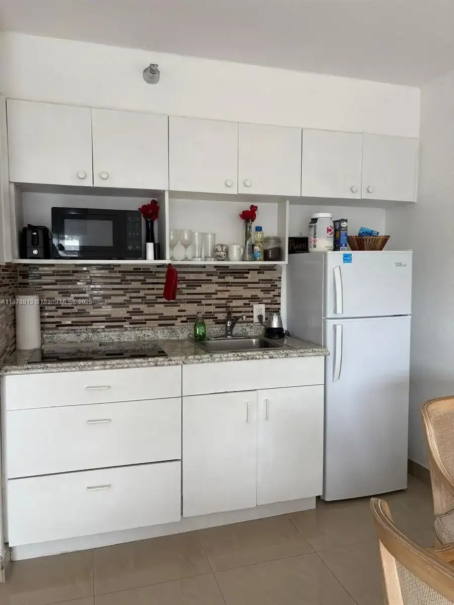 16450 NW 2nd Ave # 401, Miami FL 33169 photo 5