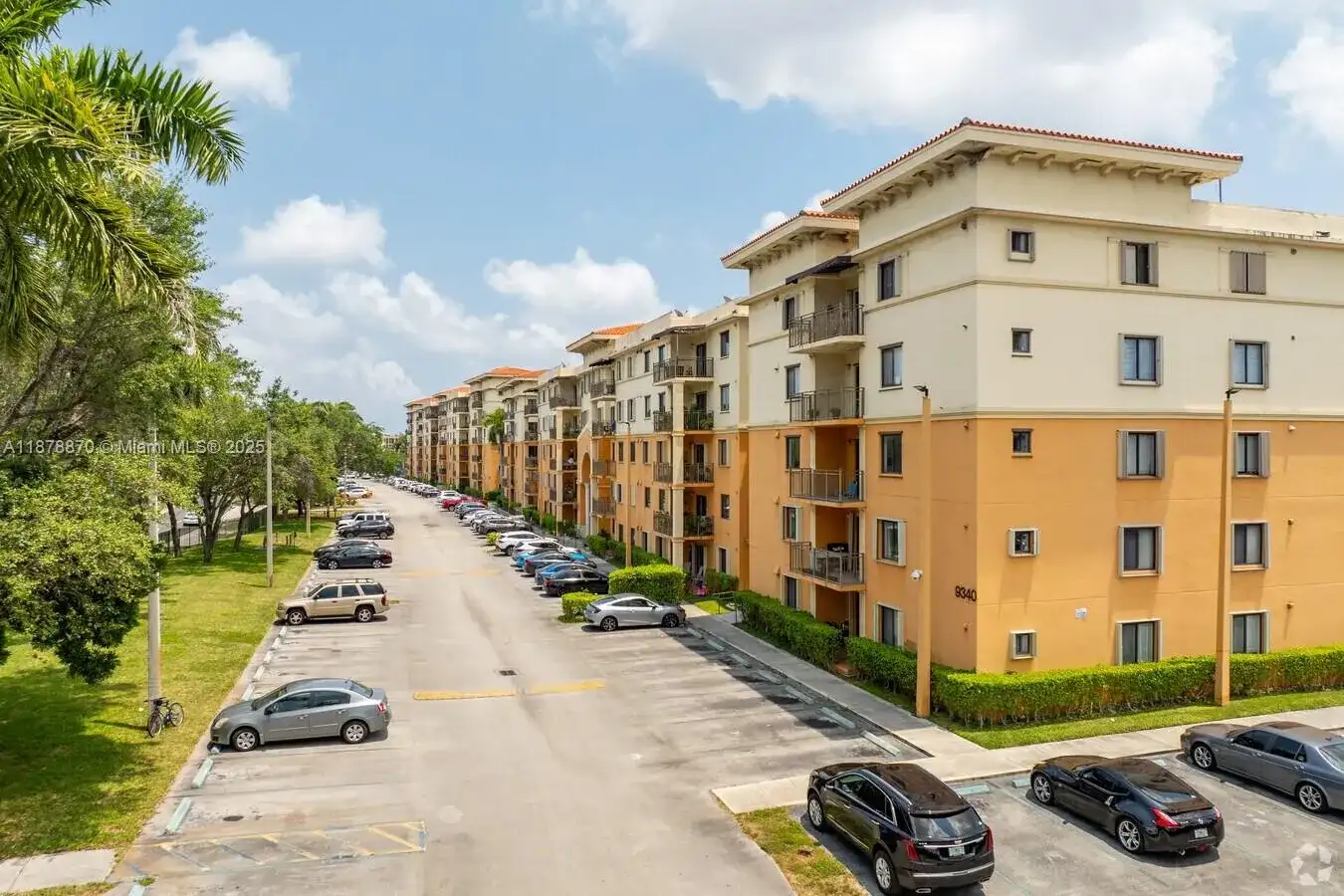 9340 Fontainebleau Blvd # W206, Miami FL 33172 photo 2
