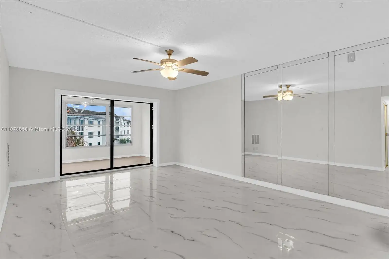 9355 SW 8th St # 425, Boca Raton FL 33428 photo 2