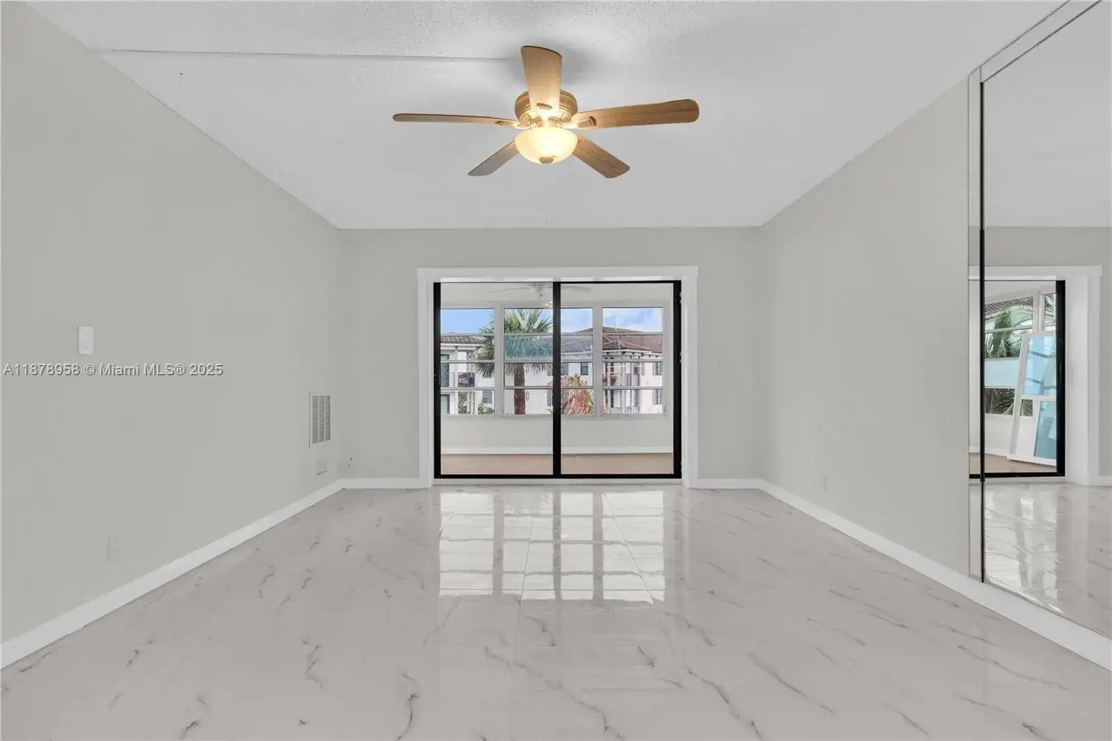 9355 SW 8th St # 425, Boca Raton FL 33428 photo 3