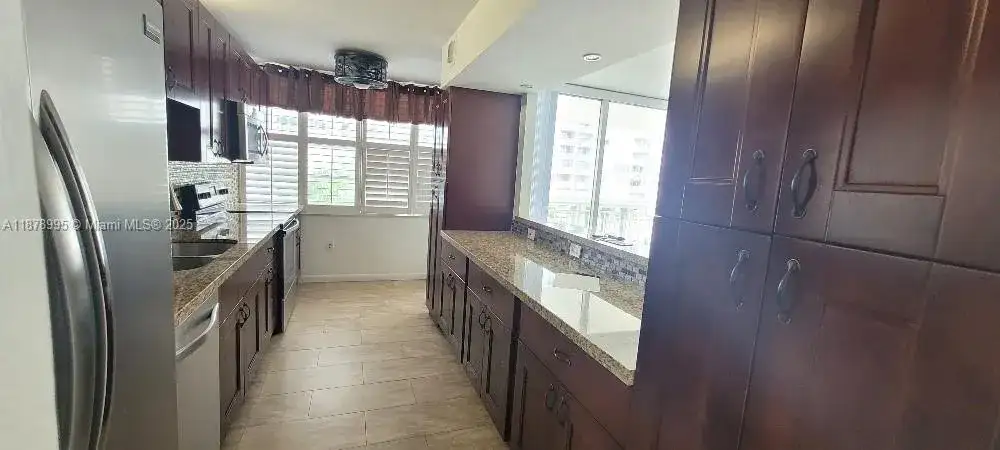 18061 Biscayne Blvd # 301, Aventura FL 33160 photo 3