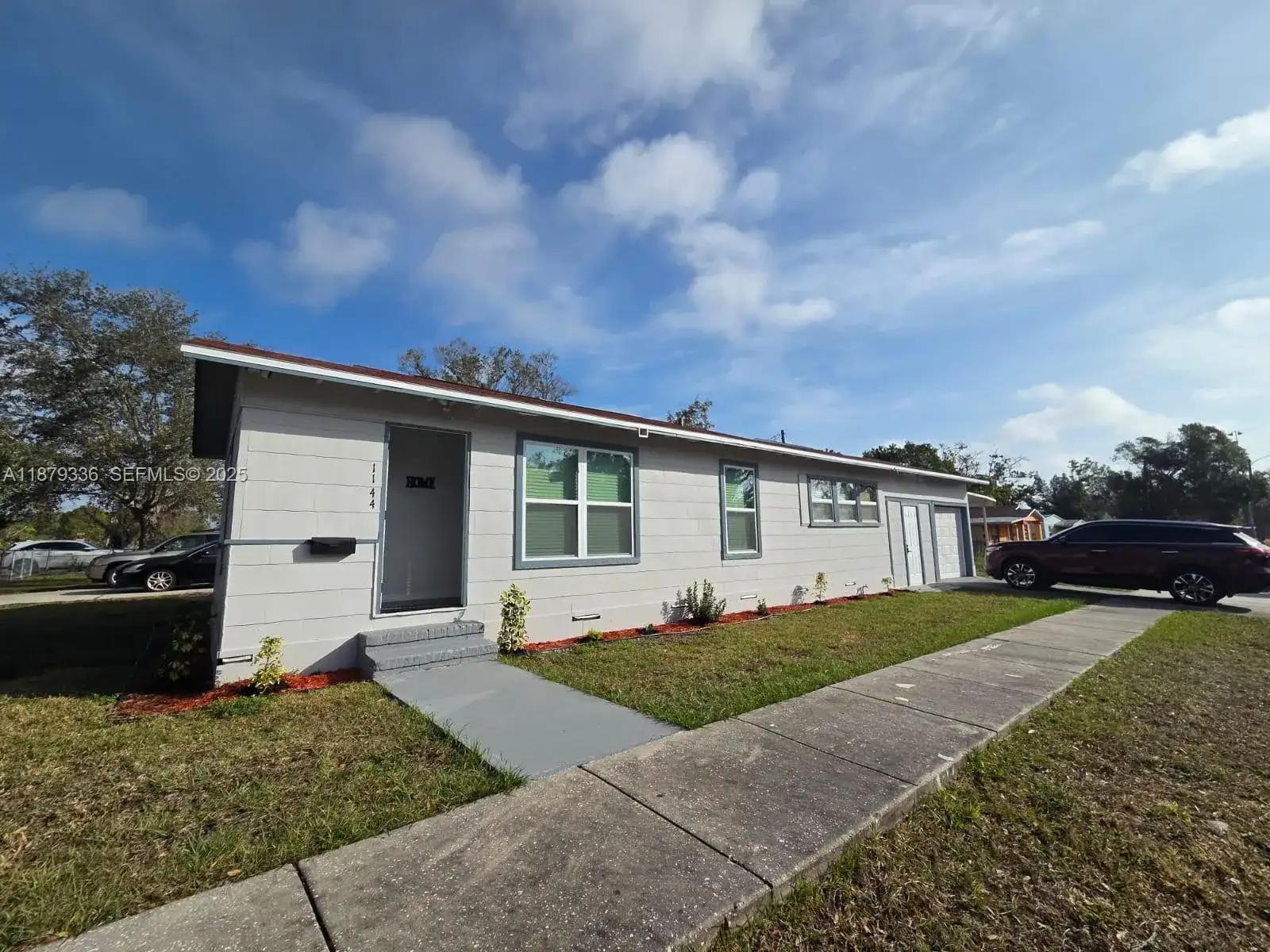 1144 46th St S, St Petersburg FL 33711 photo 3