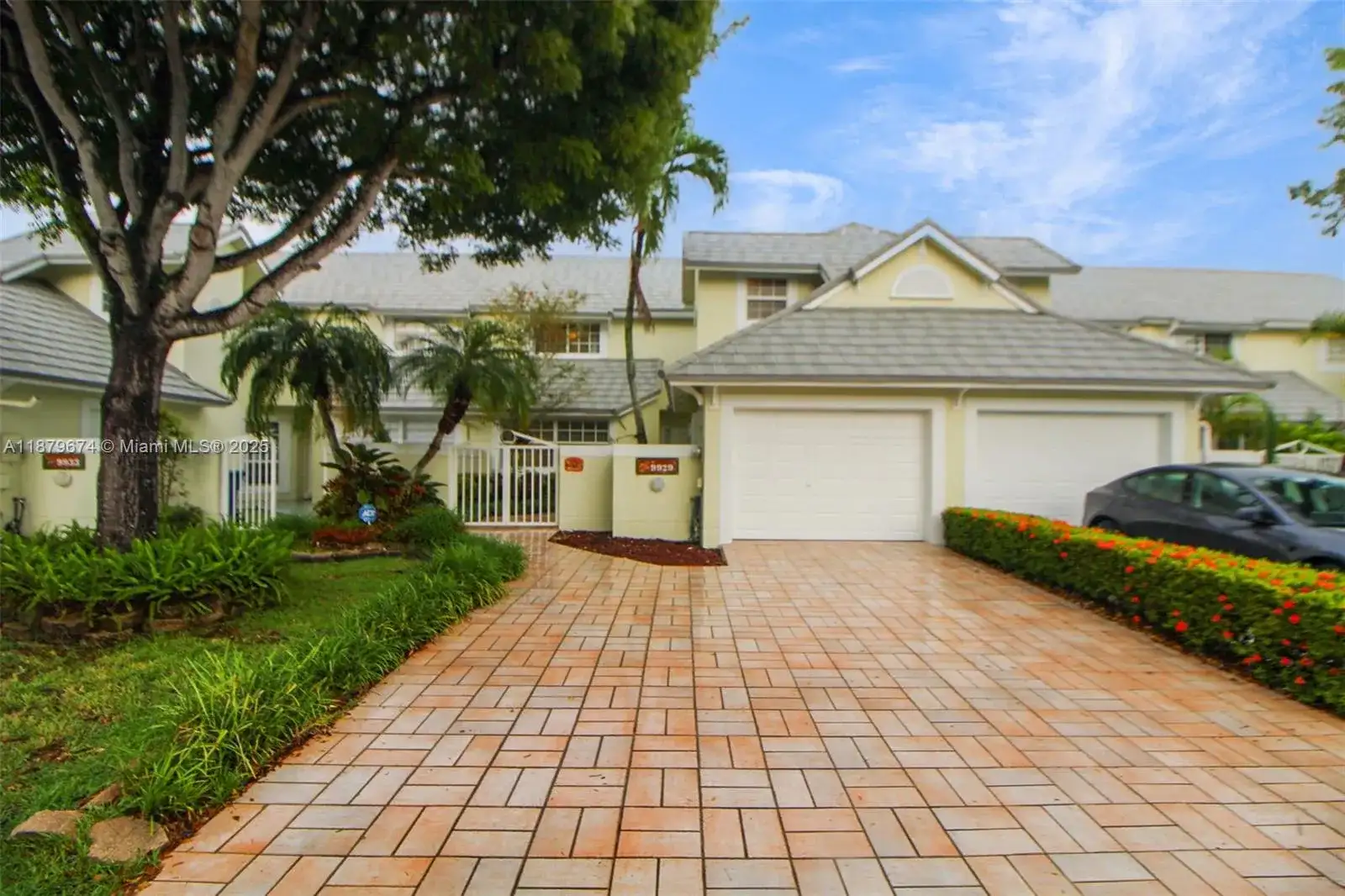 9929 NW 49th Ter, Doral FL 33178 photo 2