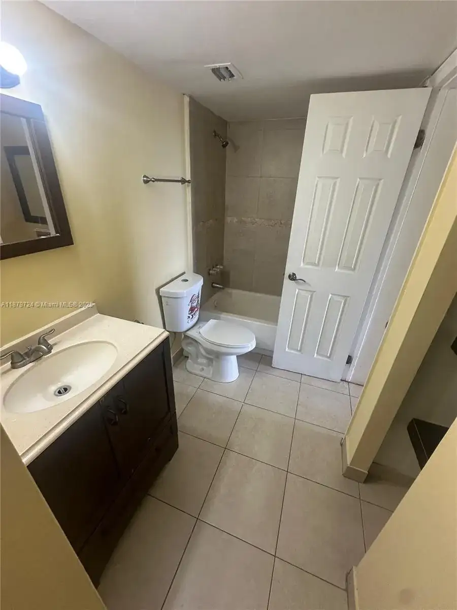 496 NW 165th St Rd # 311, Miami FL 33169 photo 5
