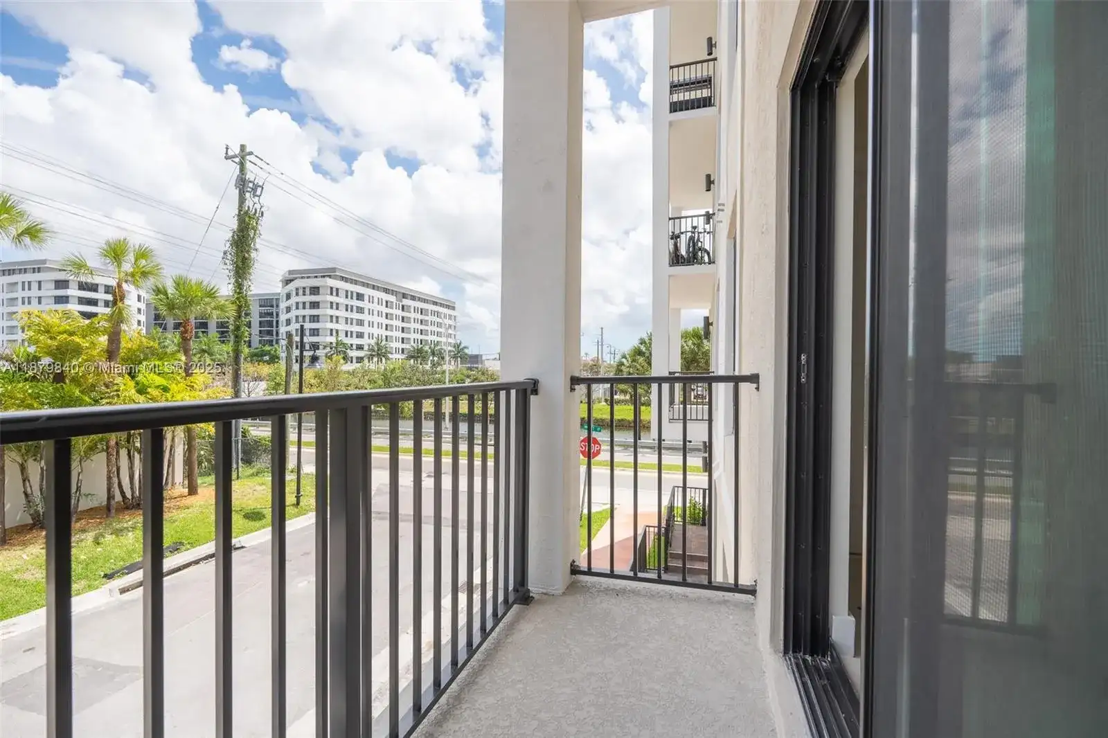 8001 NW 41st St # 208, Doral FL 33166 photo 2