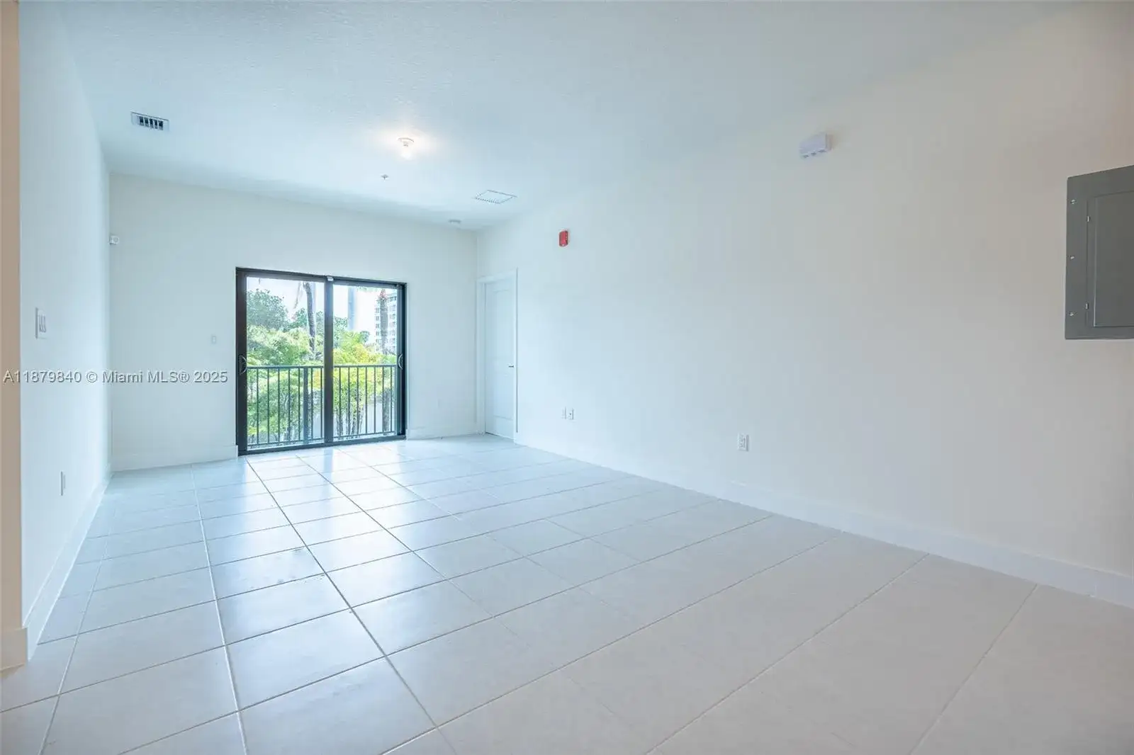 8001 NW 41st St # 208, Doral FL 33166 photo 4