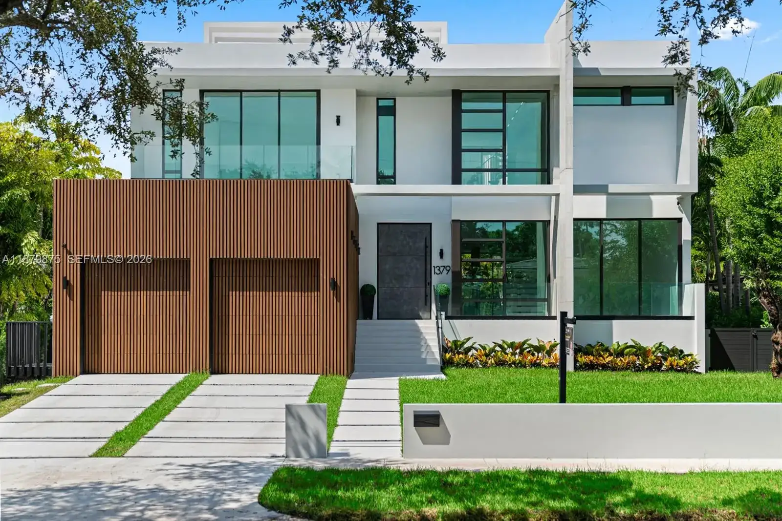 1379 NE 104th St, Miami Shores FL 33138 photo 5