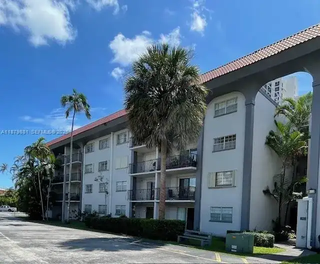 8107 SW 72nd Ave # 423E, Miami FL 33143 photo 2