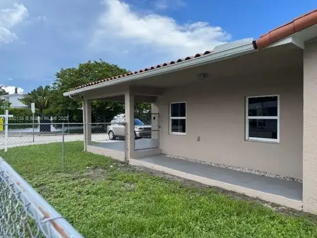 200 NE 44th St # 0, Miami FL 33137 photo 2