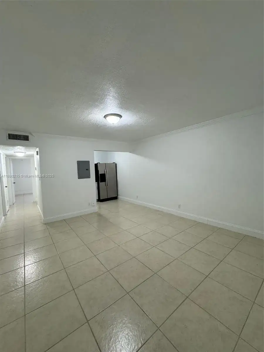 11195 SW 1st St # 314, Sweetwater FL 33174 photo 4