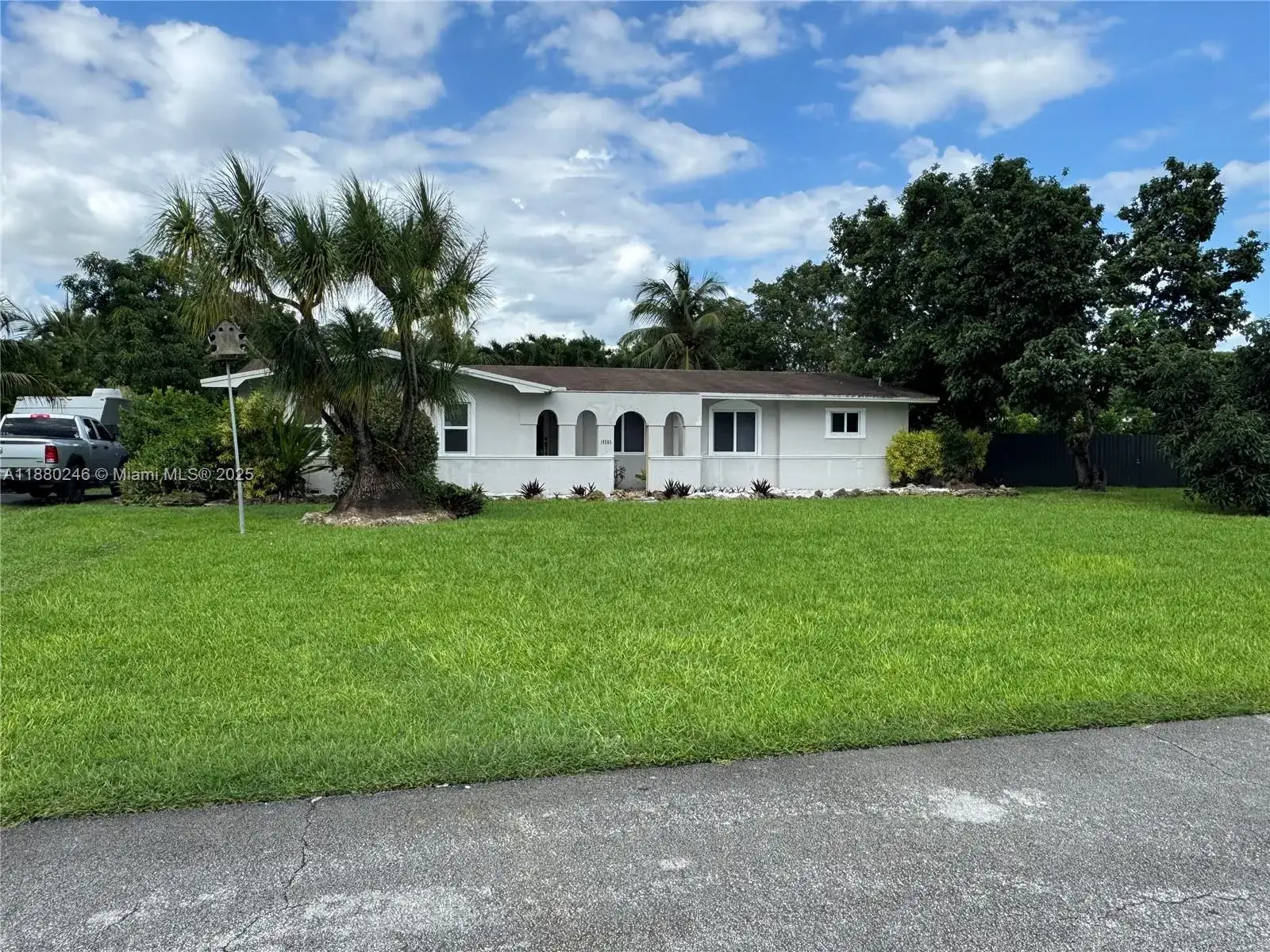 18565 SW 295th Ter, Homestead FL 33030 photo 2