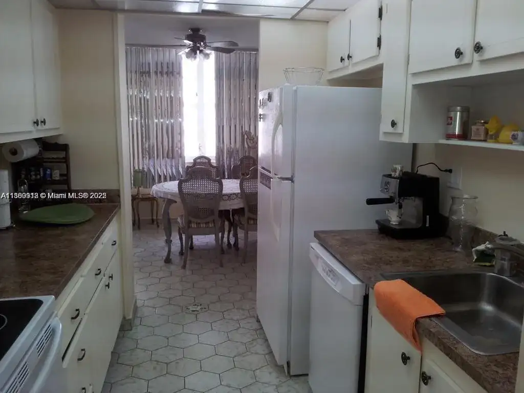 250 174th St # 706, Sunny Isles Beach FL 33160 photo 4