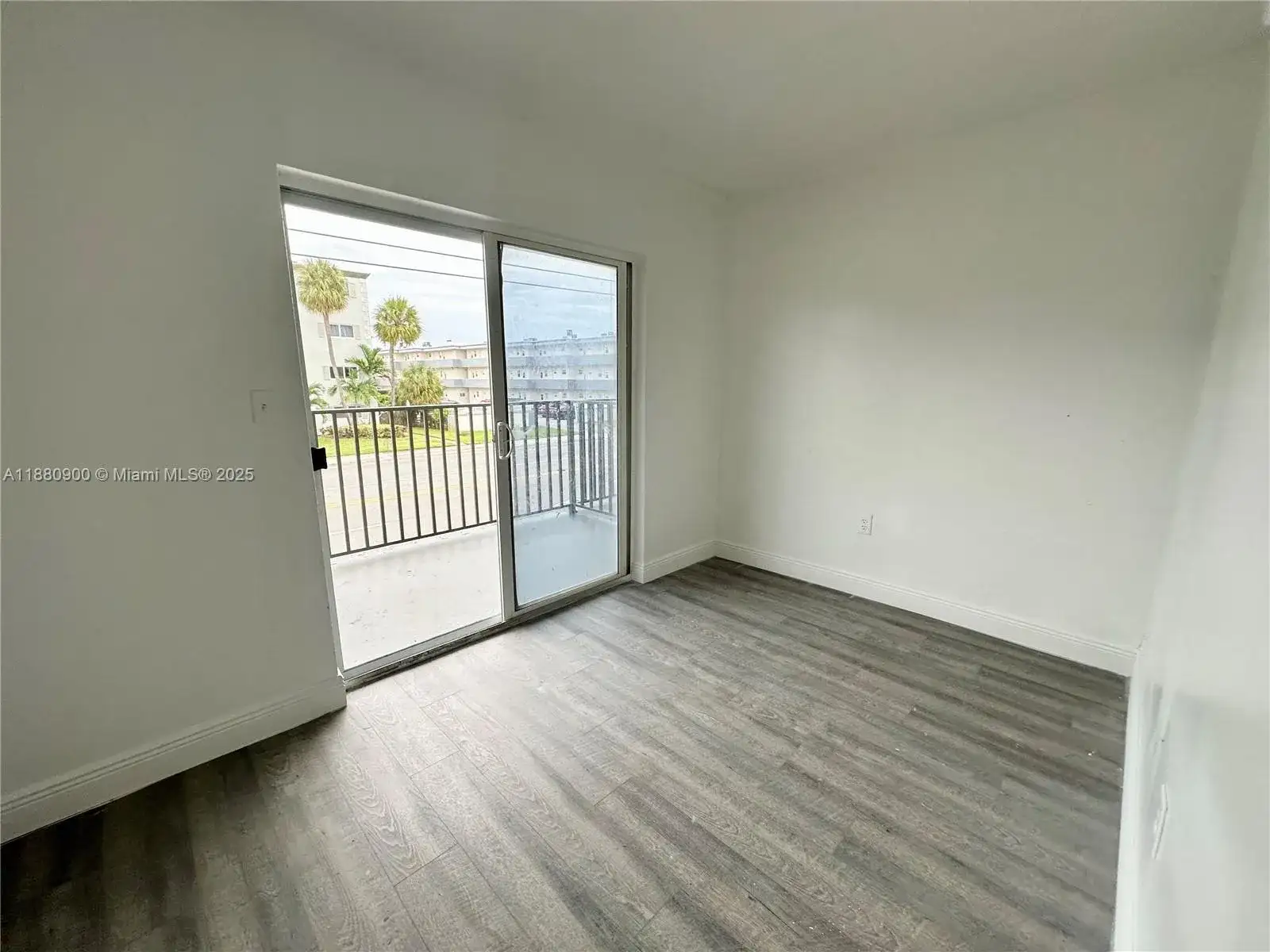 13285 NE 6th Ave # 401, North Miami FL 33161 photo 4
