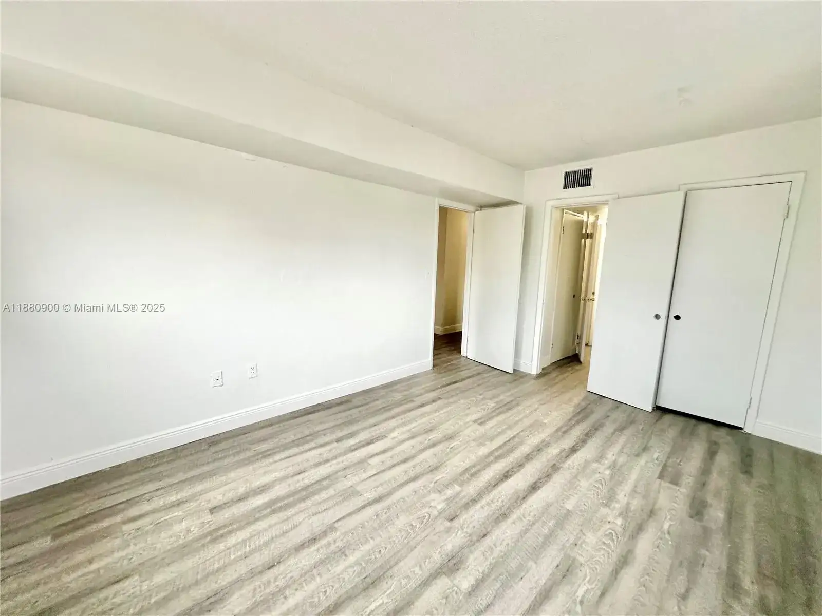 13285 NE 6th Ave # 401, North Miami FL 33161 photo 5