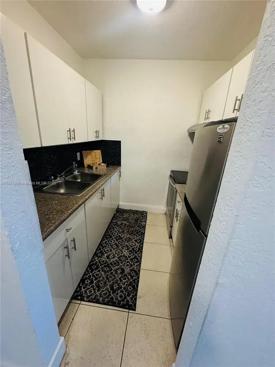 1405 NW 103rd St # 383, Miami FL 33147 photo 4
