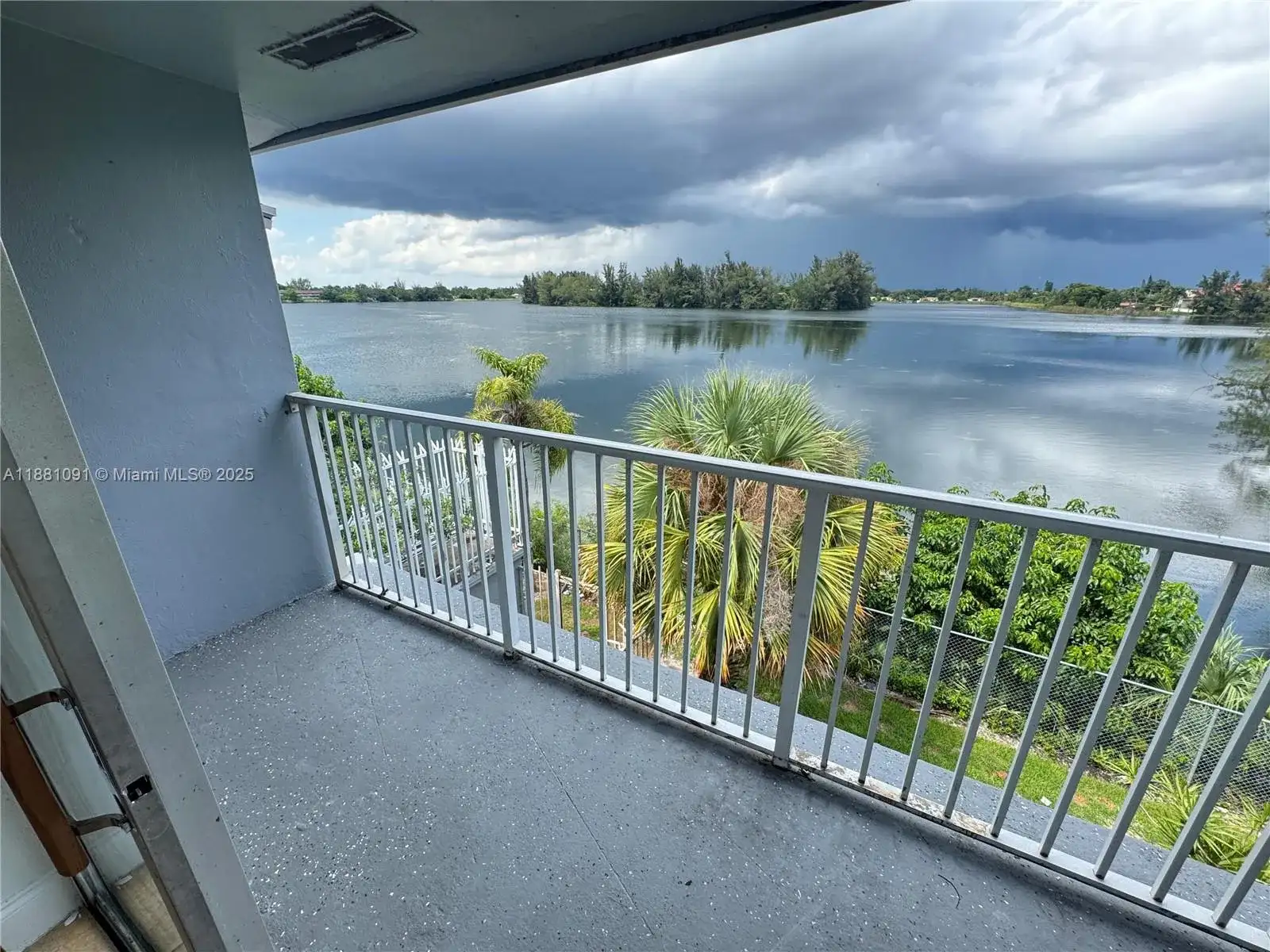 1407 NW 103rd St # 124, Miami FL 33147 photo 5
