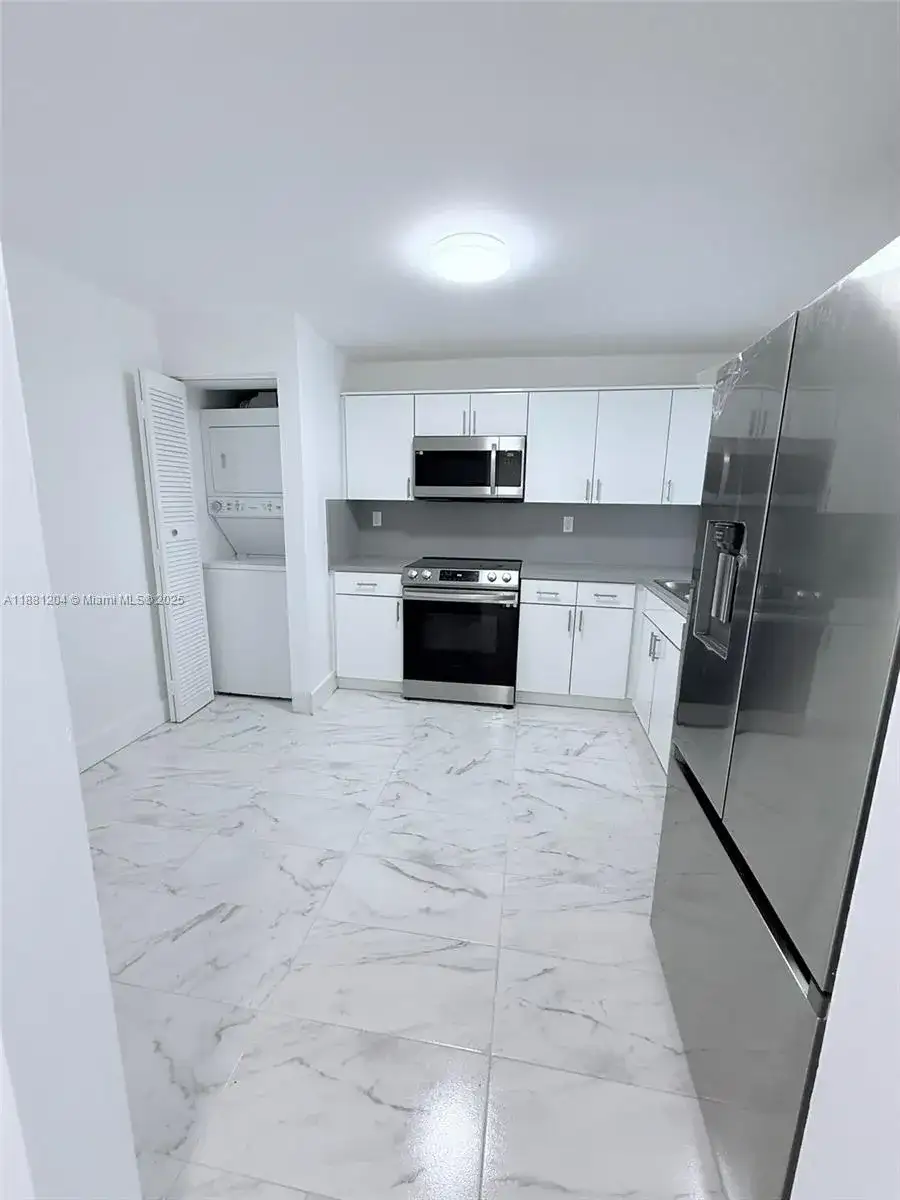 1925 Brickell Ave # D610, Miami FL 33129 photo 3