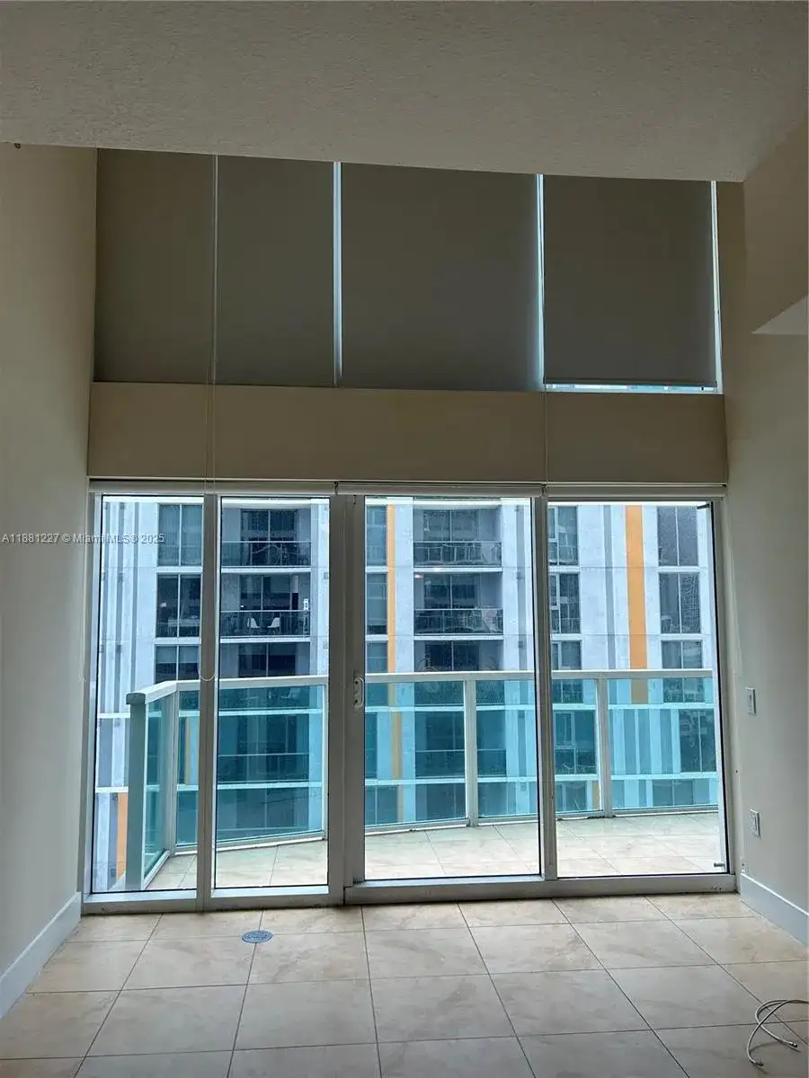 41 SE 5th St # 1108, Miami FL 33131 photo 4