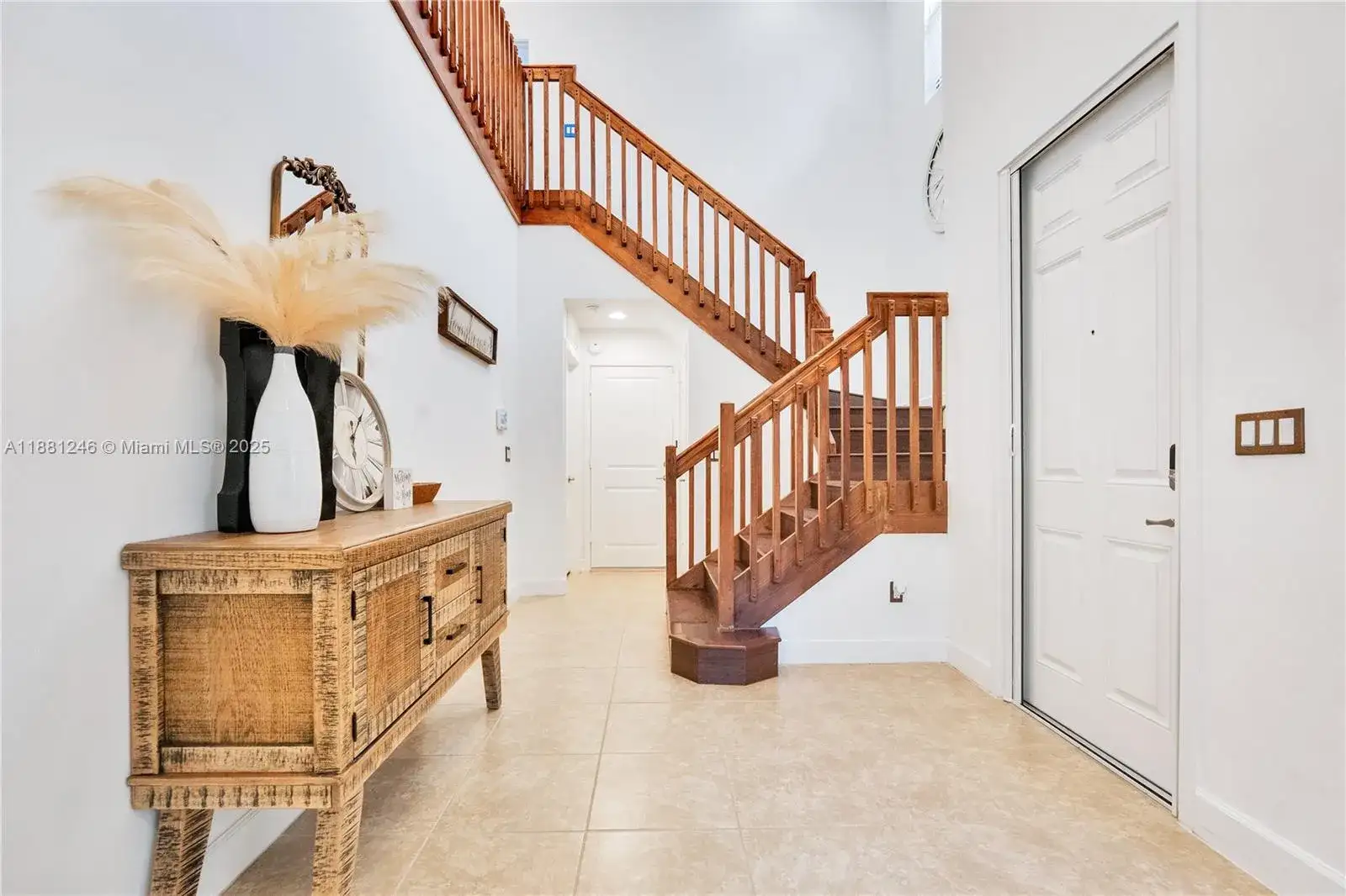 5904 NW 46th Ln, Tamarac FL 33319 photo 2