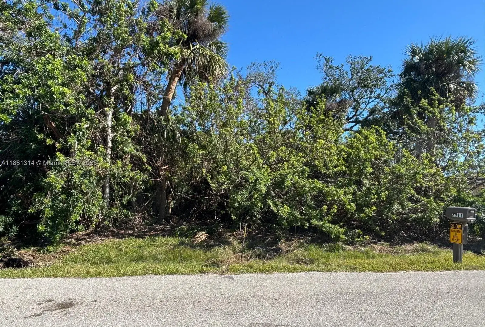 3310 ASH ST, Punta Gorda FL 33950 photo 3