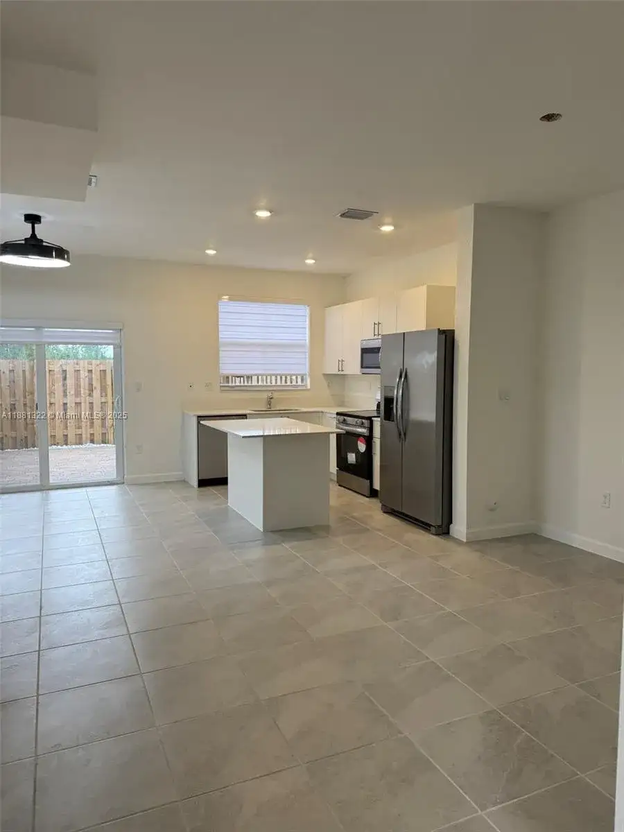 2582 SE 29th St # 2582, Homestead FL 33035 photo 4