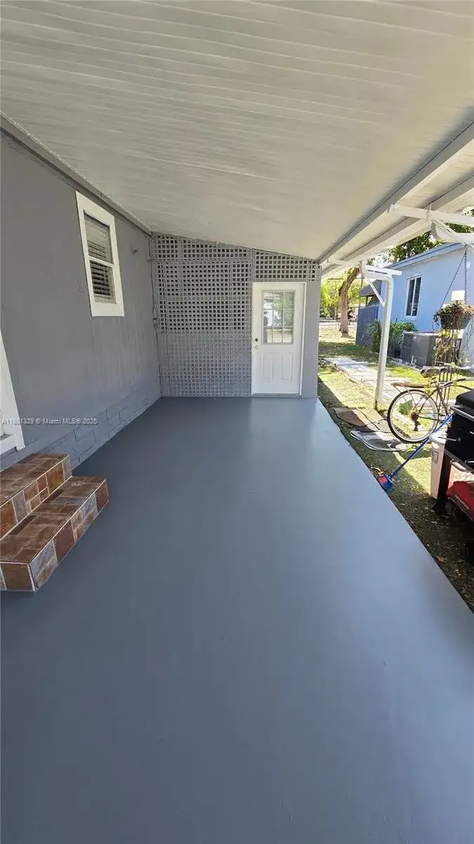 20016 NW 56 Ave, Miami Gardens FL 33055 photo 4