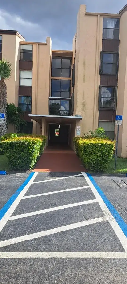 14601 N Kendall Dr # 405K, Miami FL 33186 photo 3