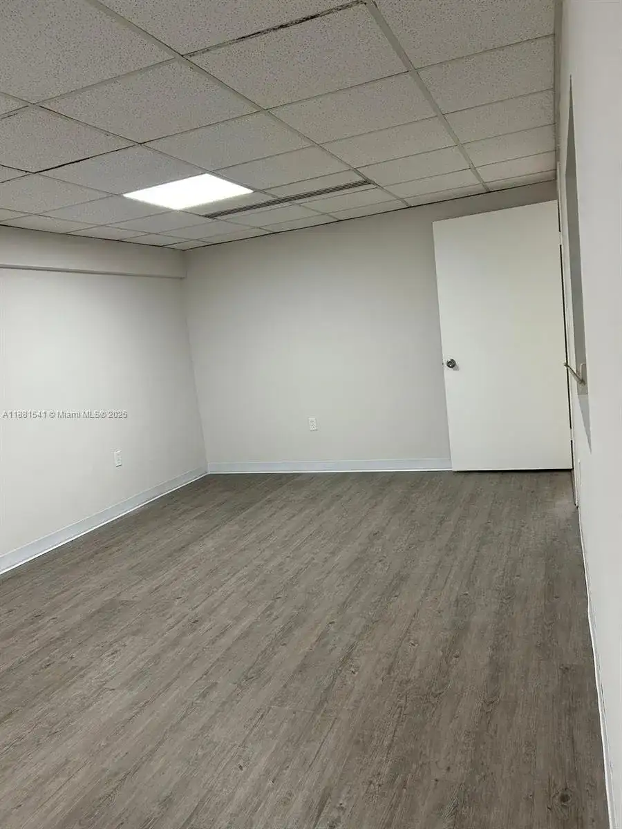 8418 NW 61st St # 5, Miami FL 33166 photo 3