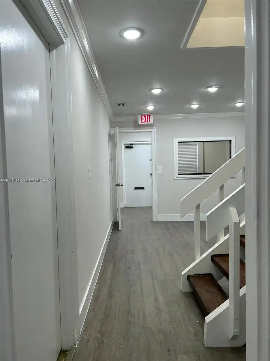 8418 NW 61st St # 5, Miami FL 33166 photo 4