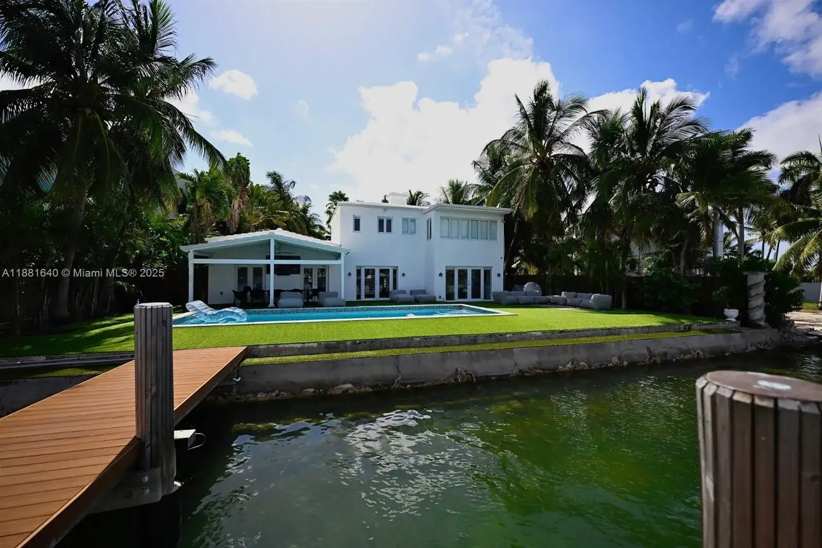 316 S Coconut Ln, Miami Beach FL 33139 photo 2