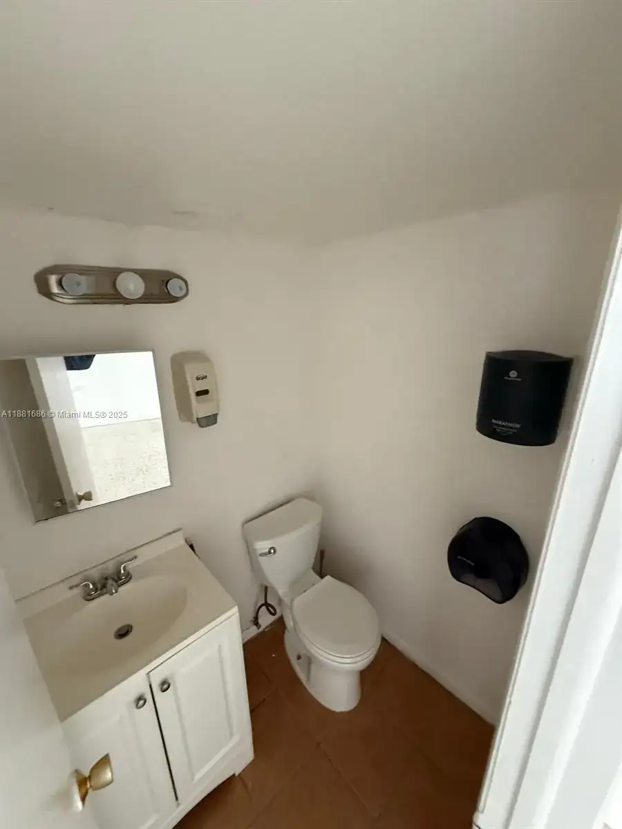 1756 SW 8th St, Miami FL 33135 photo 5
