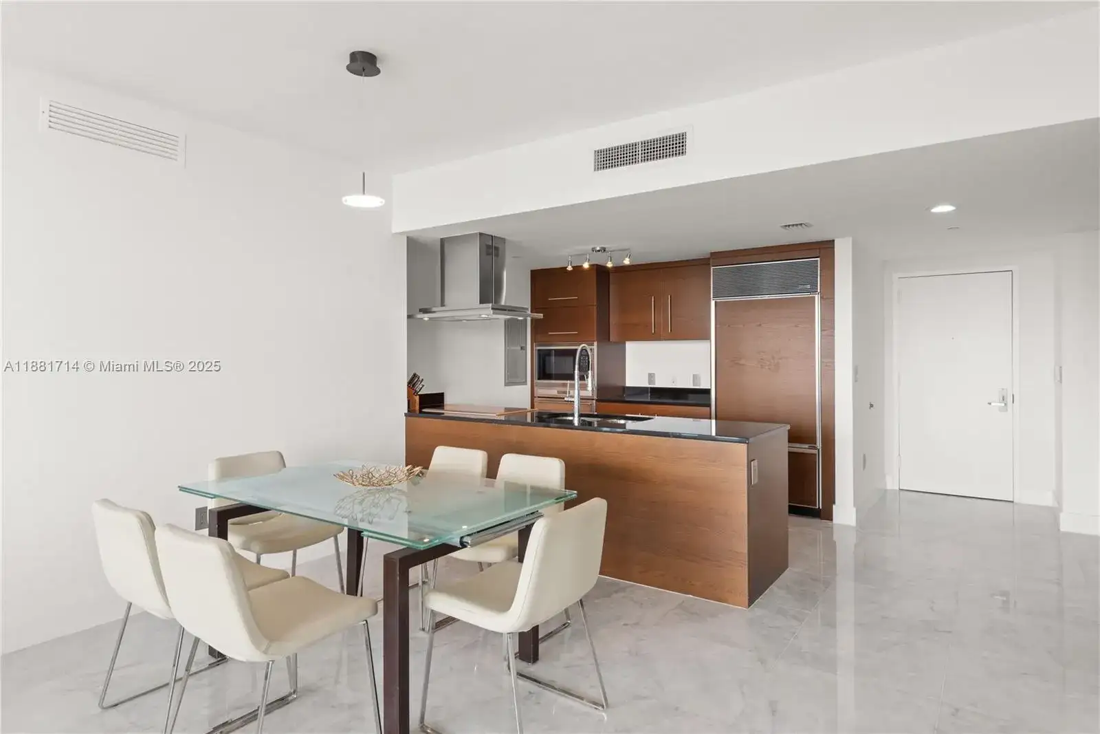 495 Brickell Ave # 5003, Miami FL 33131 photo 5