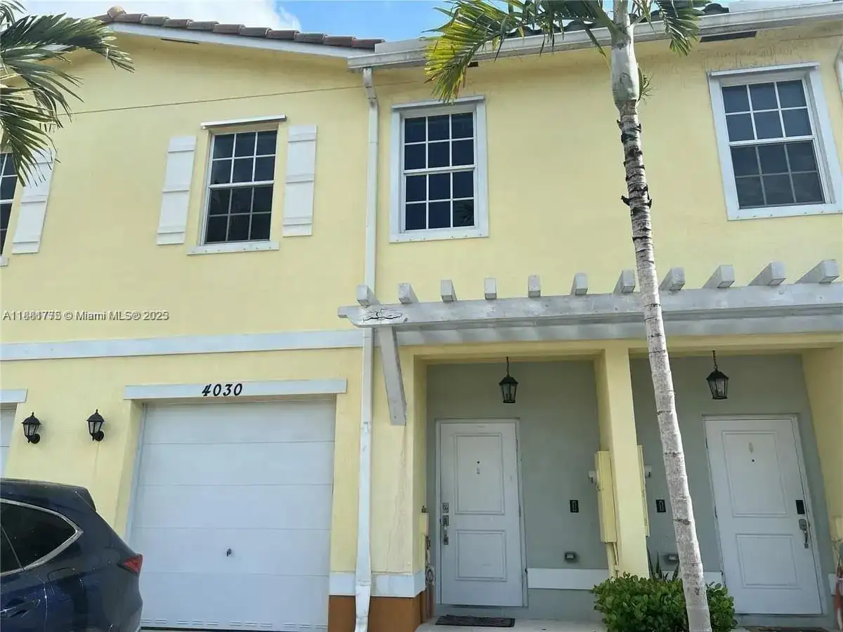 4030 NW 11th St, Lauderhill FL 33313 photo 2