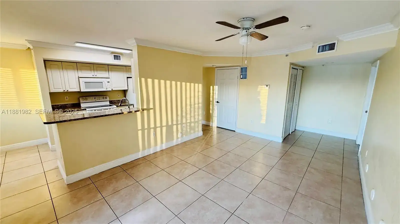 21100 SW 87th Ave # 204, Cutler Bay FL 33189 photo 2