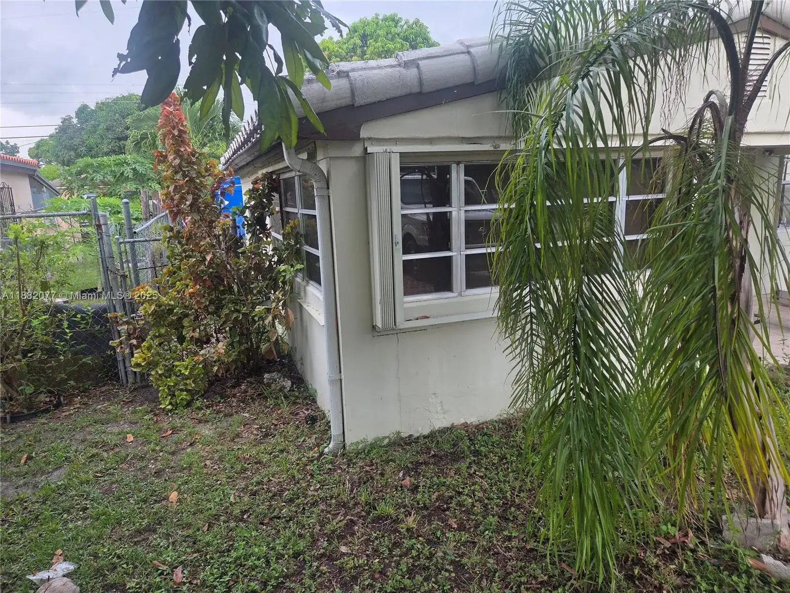 1787 NE 173rd St, North Miami Beach FL 33162 photo 2