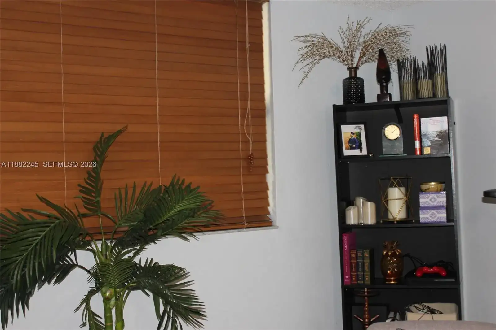 112 Lake Emerald Dr # 109, Oakland Park FL 33309 photo 3