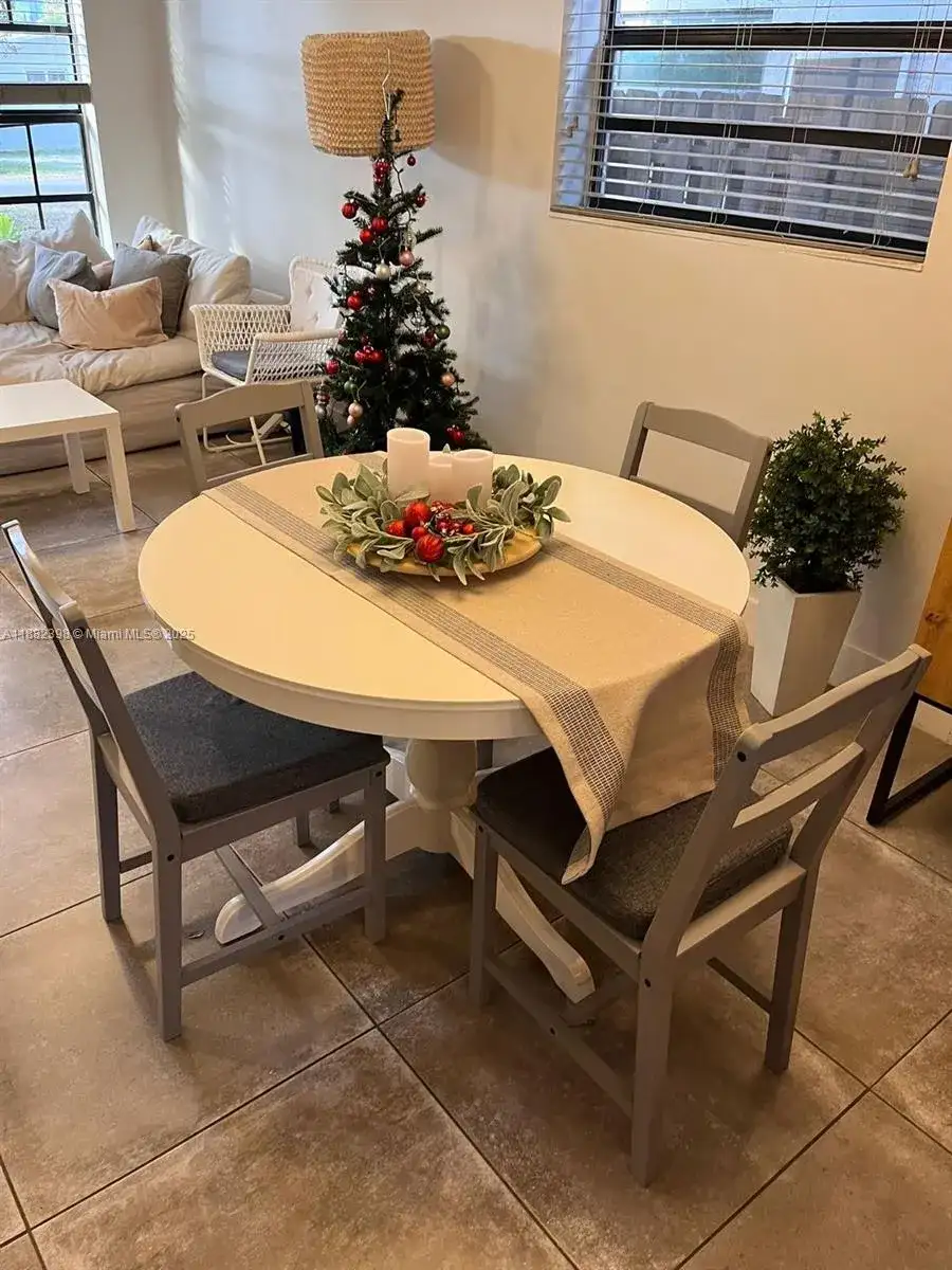 2565 NE 182nd St # 0, North Miami Beach FL 33160 photo 5
