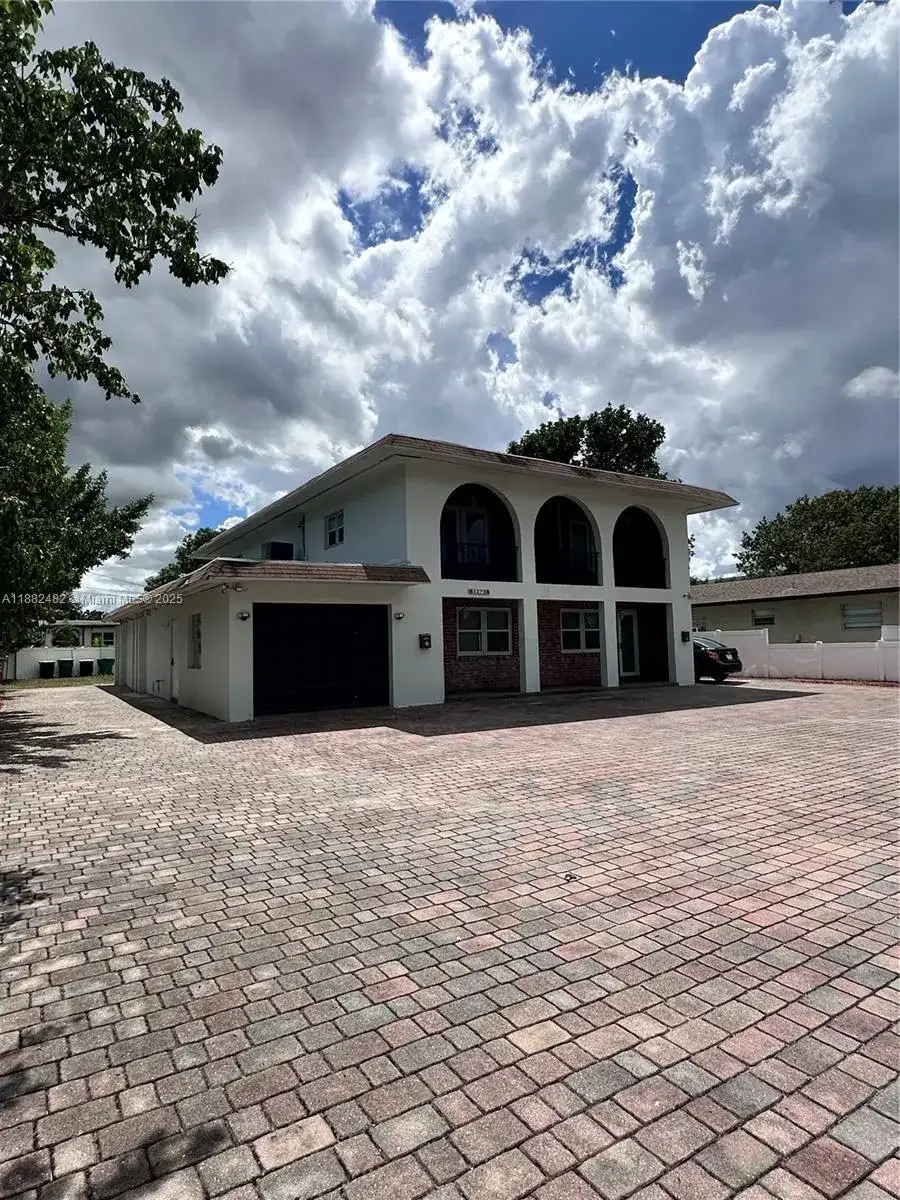 2270 SW 46th Ct, Dania Beach FL 33312 photo 3