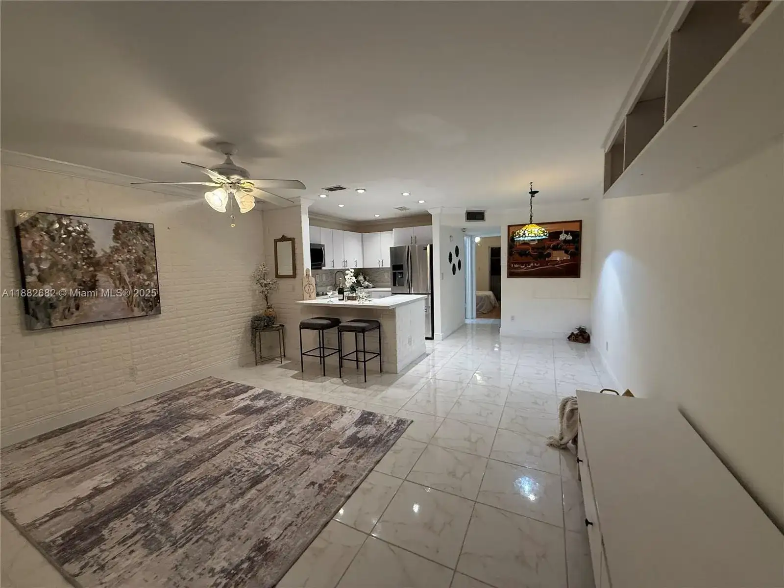 8851 Sunrise Lakes Blvd # 203, Sunrise FL 33322 photo 2