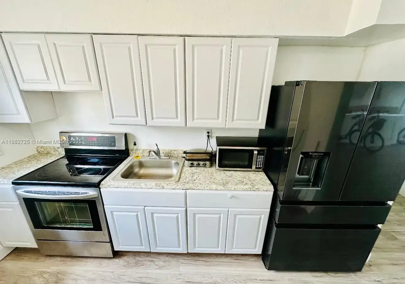 7712 Byron Ave # 3, Miami Beach FL 33141 photo 3