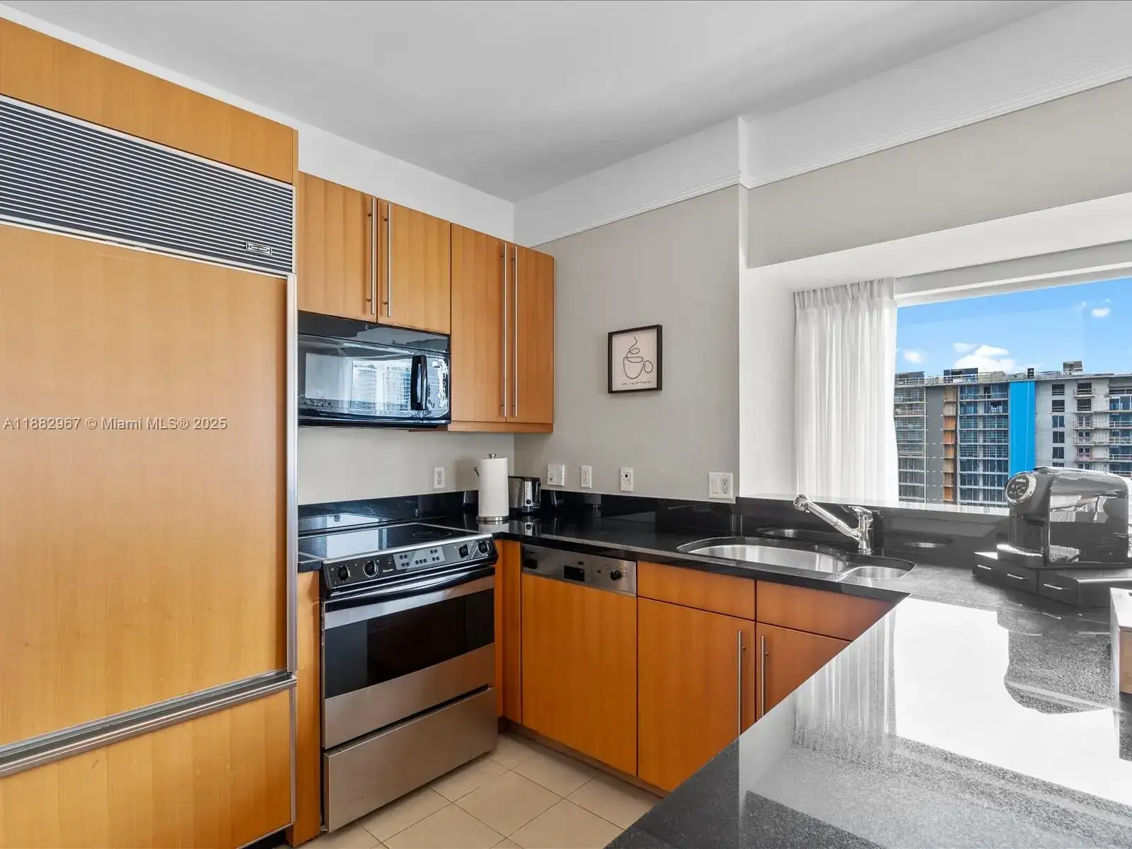1435 Brickell Ave # 3212, Miami FL 33131 photo 2