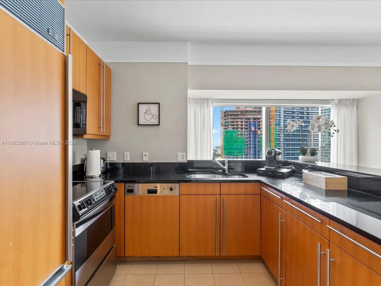 1435 Brickell Ave # 3212, Miami FL 33131 photo 3