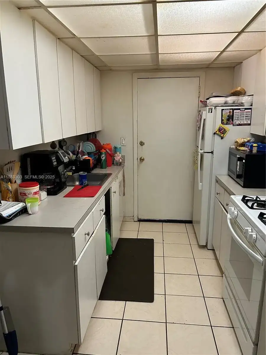 18111 NW 68th Ave # G206, Hialeah FL 33015 photo 4
