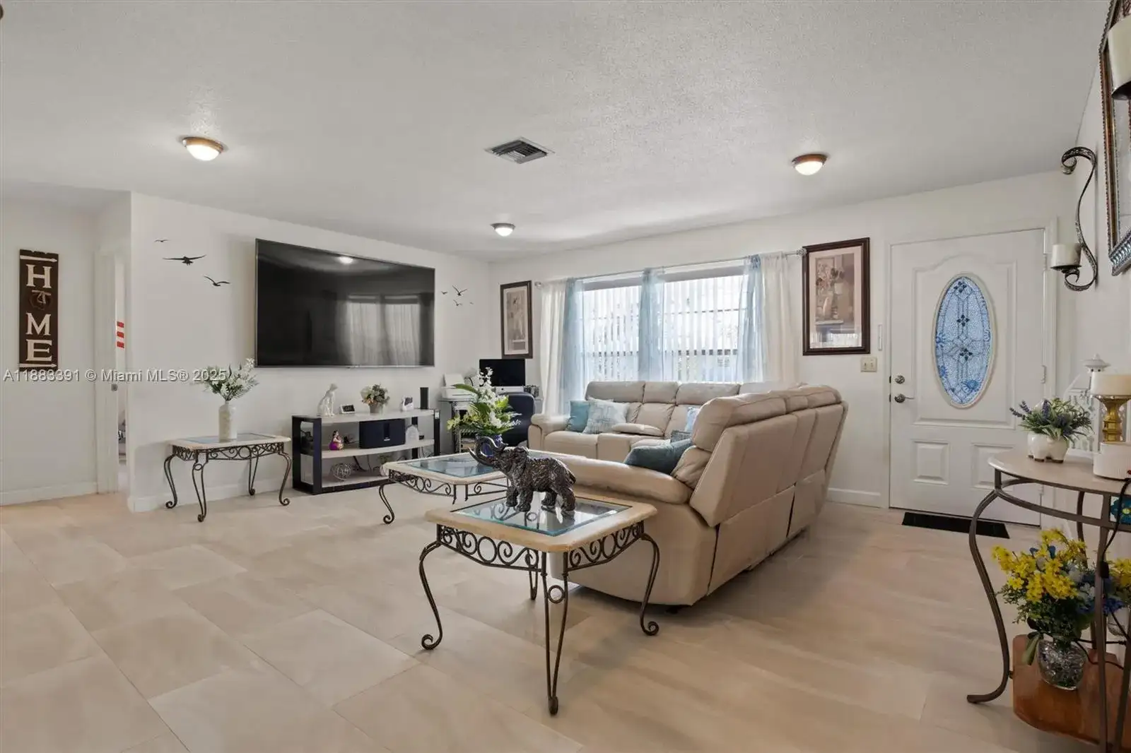 1421 Avenue G NE, Other City - In The State Of Florida FL 33881 photo 4