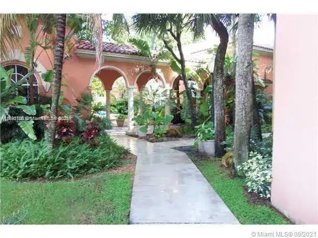 8290 Lake Dr # 250, Doral FL 33166 photo 3