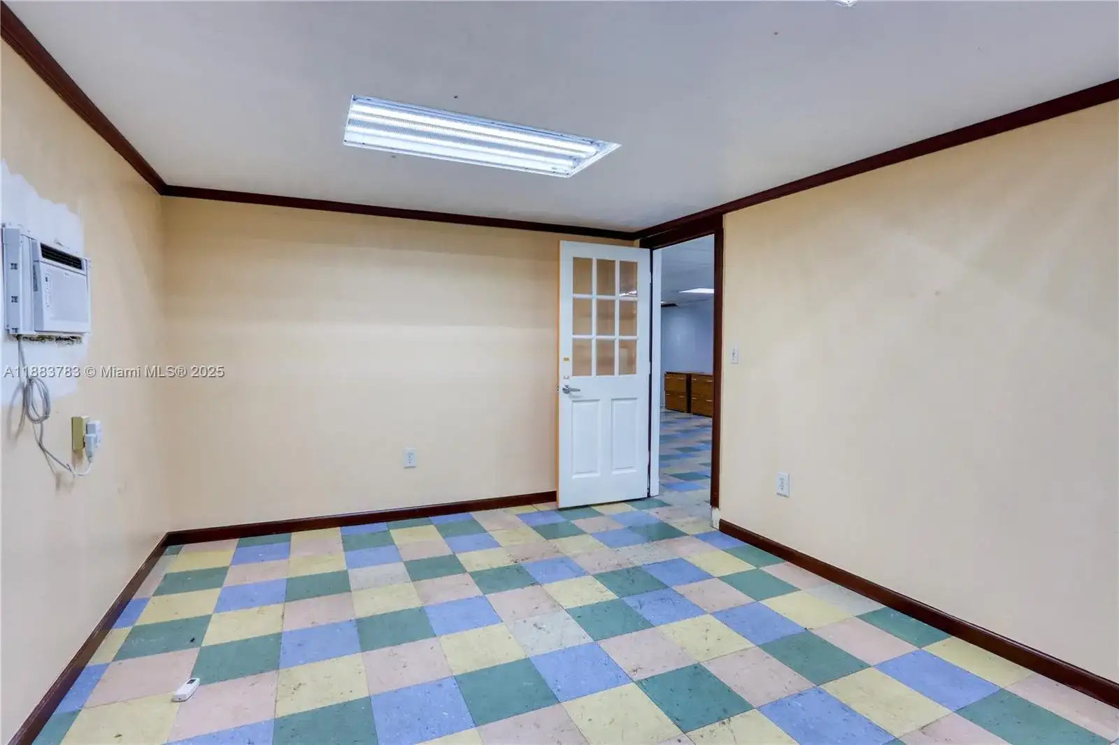 6250 W 21st Ct, Hialeah FL 33016 photo 3